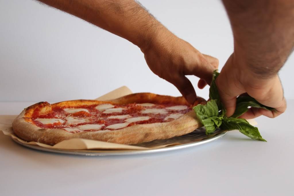 Foozo Artisan Pizza | restaurant | 2520 NE 186th St, Miami, FL 33180, USA | 7869162812 OR +1 786-916-2812