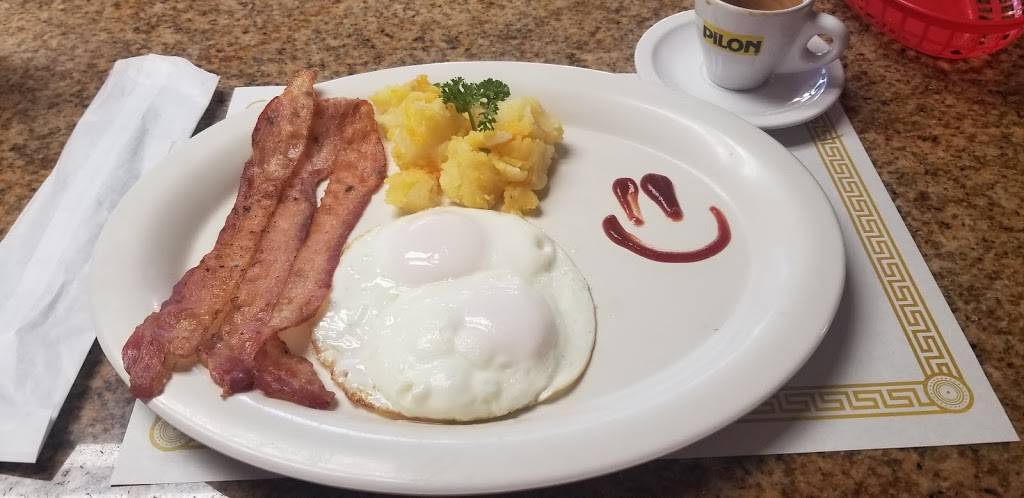 Cristys Cafe | restaurant | 9801 NW 79th Ave, Hialeah Gardens, FL 33016, USA | 3058228787 OR +1 305-822-8787