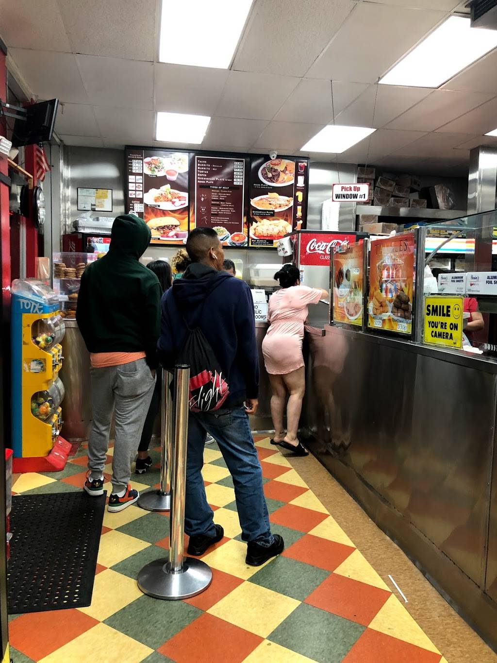 Marielas Taco Restaurant | restaurant | 3662 W 3rd St, Los Angeles, CA 90020, USA | 2133817356 OR +1 213-381-7356