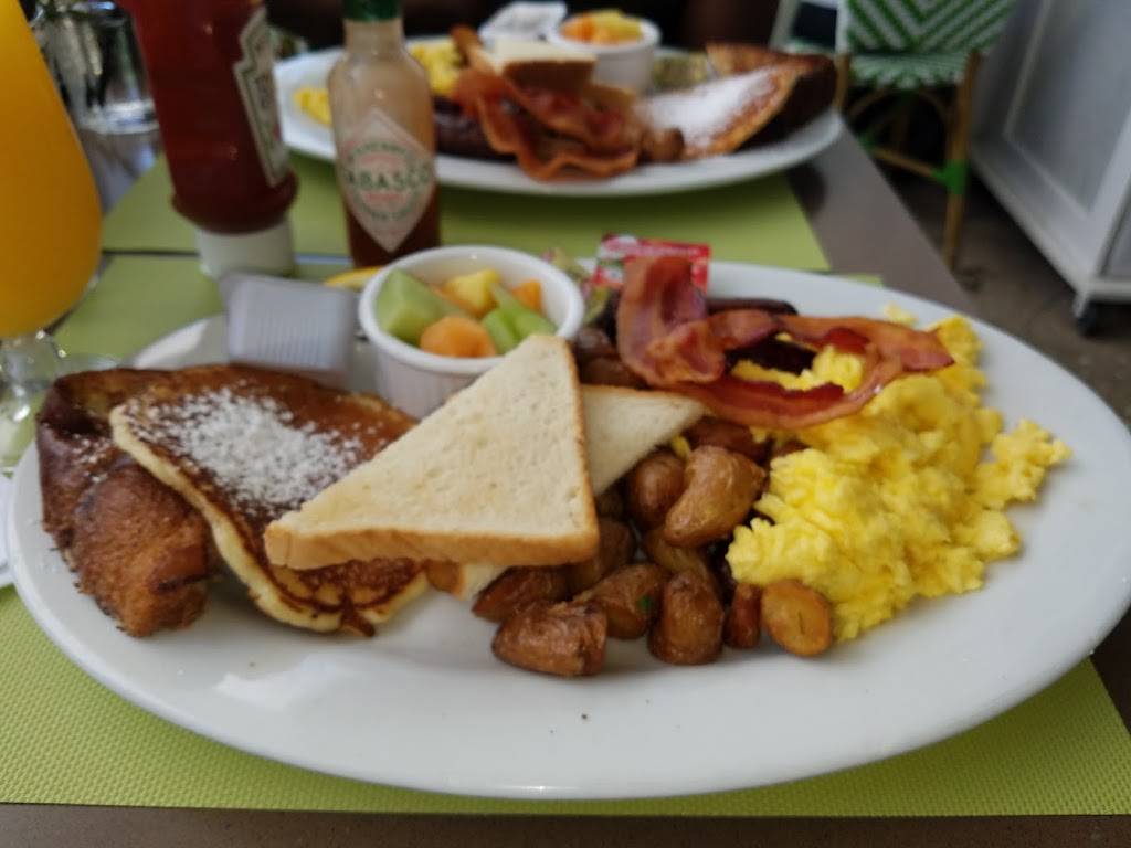 Social | restaurant | 1024 Ocean Dr, Miami Beach, FL 33139, USA | 3056722472 OR +1 305-672-2472