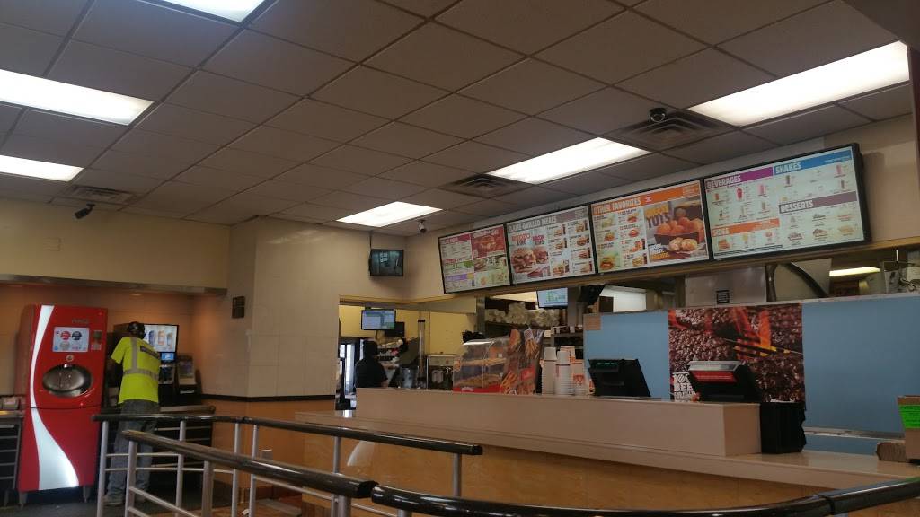 Burger King | restaurant | 11290 Merritt St, Castroville, CA 95012, USA | 8316335001 OR +1 831-633-5001
