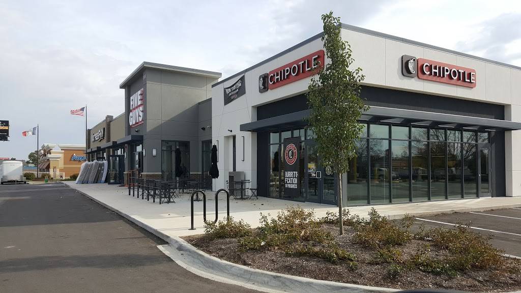 Chipotle Mexican Grill | restaurant | 3450 Dodge St, Dubuque, IA 52003, USA | 5635822841 OR +1 563-582-2841