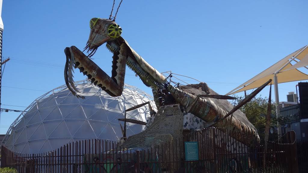 Big Erns BBQ | restaurant | 707 Fremont St, Las Vegas, NV 89101, USA | 7028347845 OR +1 702-834-7845