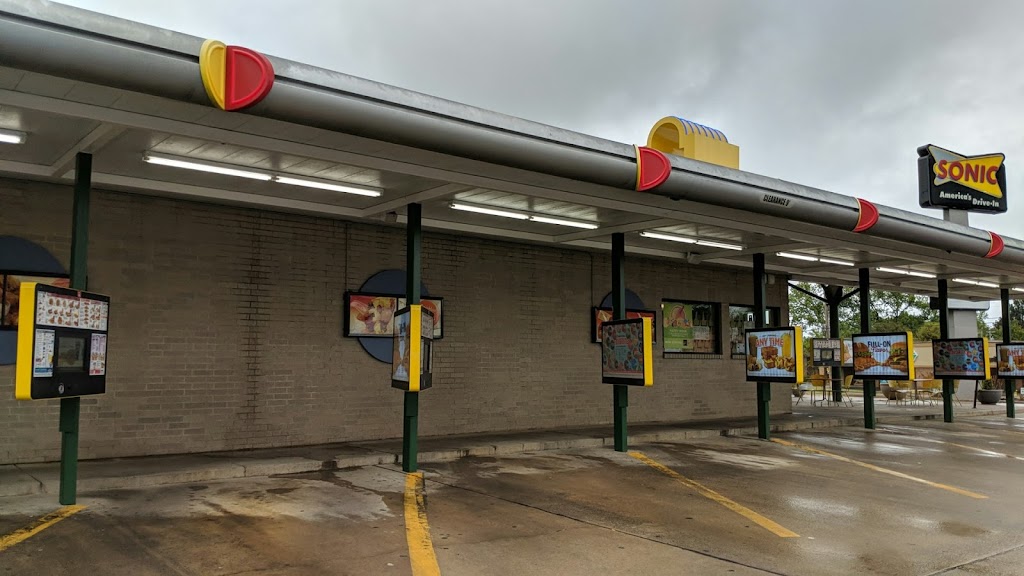 Sonic Drive-In | restaurant | 2505 W Main St, Russellville, AR 72801, USA | 4799674549 OR +1 479-967-4549