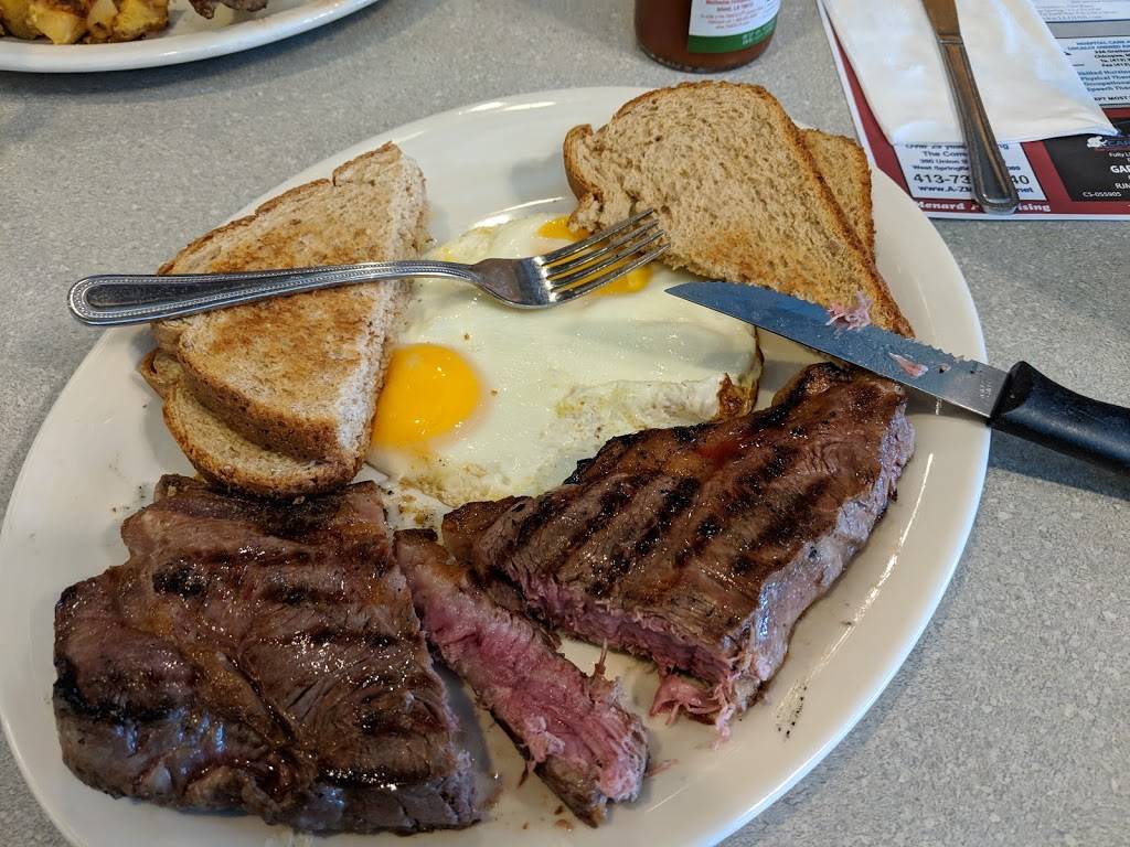 Bernies Dining Depot | restaurant | 749 James St, Chicopee, MA 01020, USA | 4135399268 OR +1 413-539-9268