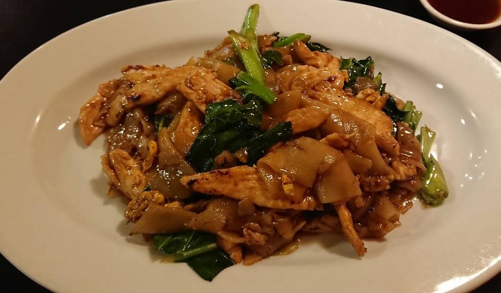 Miss Asia Cuisine | restaurant | 434 W Diversey Pkwy, Chicago, IL 60614, USA | 7732483999 OR +1 773-248-3999