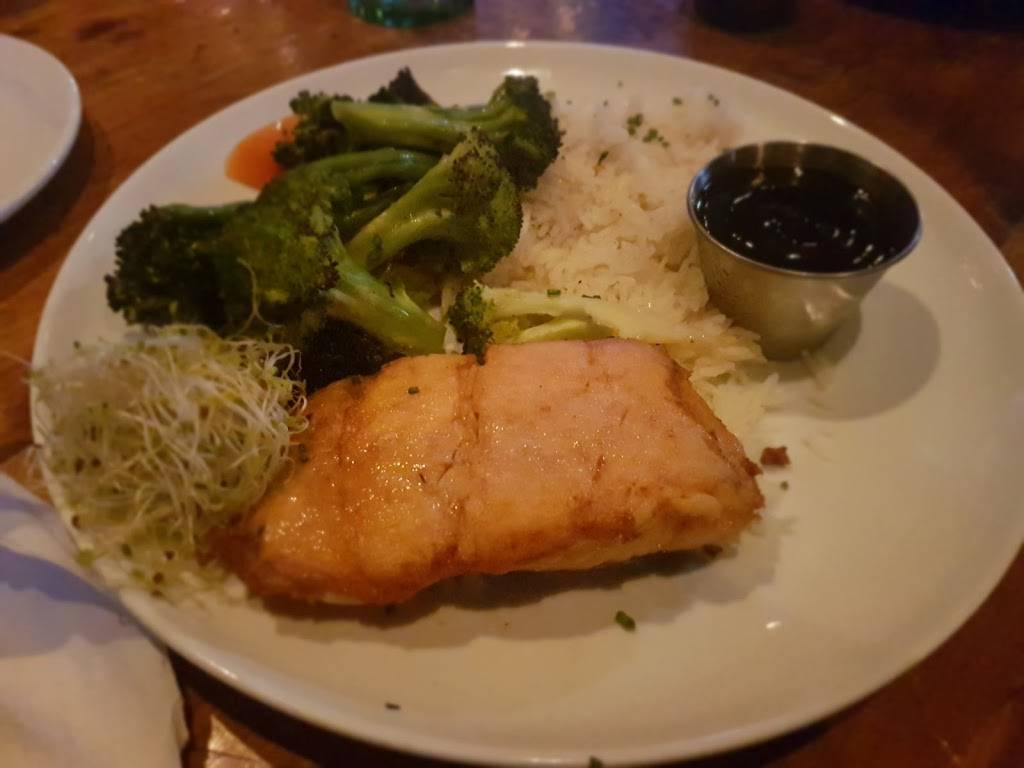 BM Resto Bar Grill Mirabel | restaurant | 8480 Rue Saint-Jacques, Mirabel, QC J7N 2A3, Canada | 4504756169 OR +1 450-475-6169