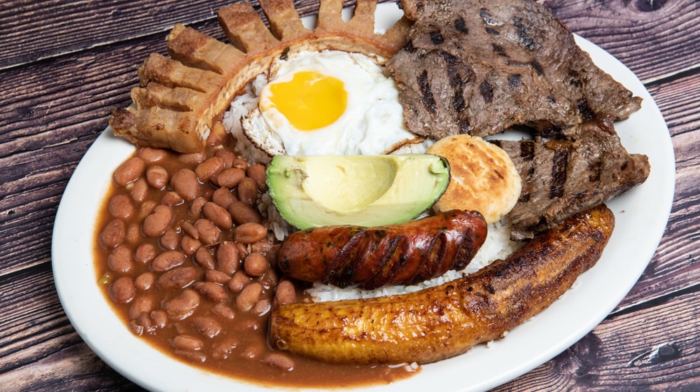 El Paraiso Colombiano | restaurant | 351 High St, Holyoke, MA 01040, USA | 4133153457 OR +1 413-315-3457