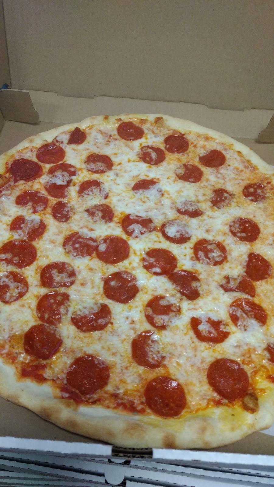 La Bella Italia Restaurant | restaurant | 445 N Queen St, Littlestown, PA 17340, USA | 7173598889 OR +1 717-359-8889