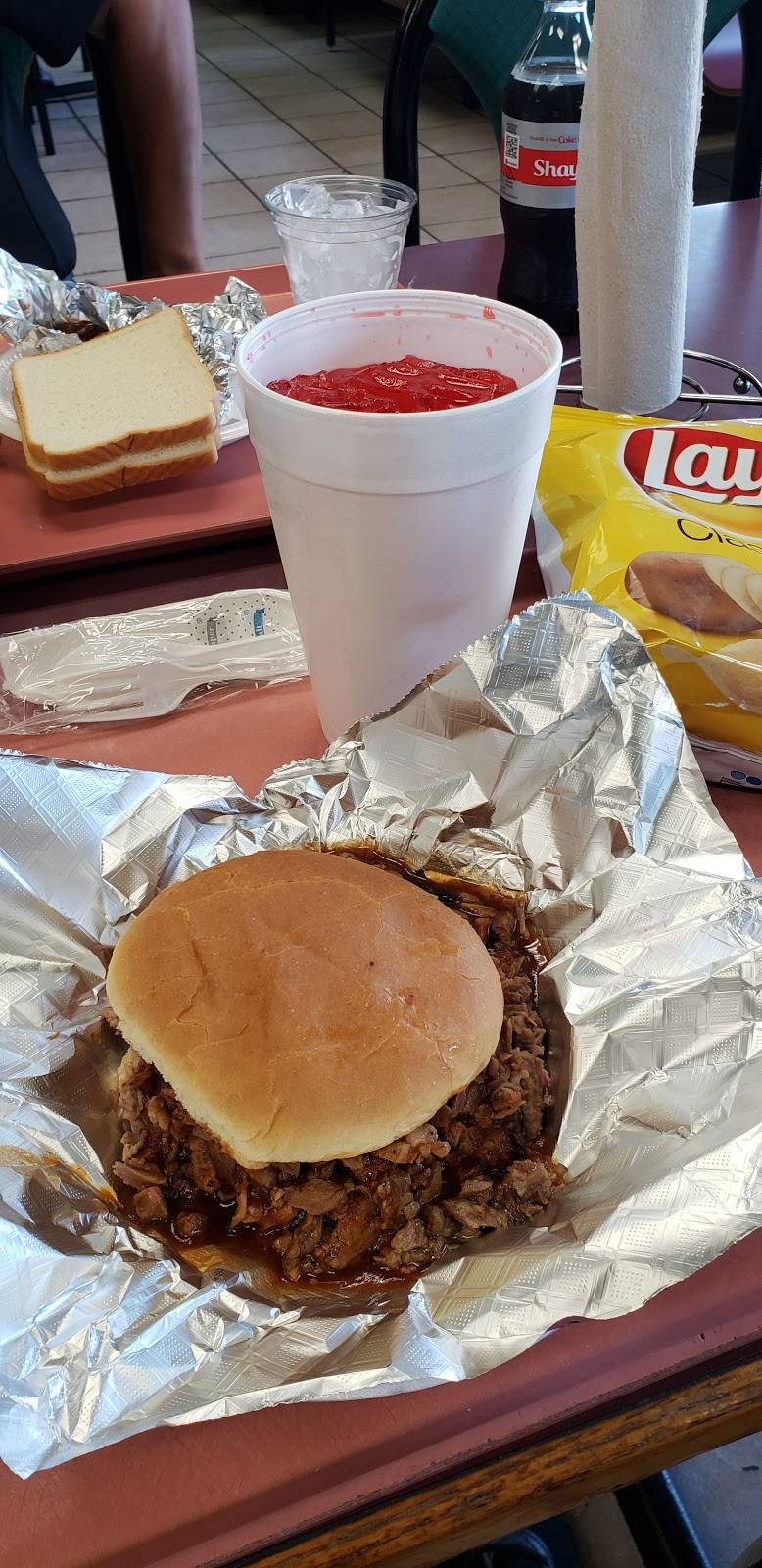 Odoms Bar-B-Que | restaurant | 1971 Singleton Blvd, Dallas, TX 75212, USA | 2146313538 OR +1 214-631-3538