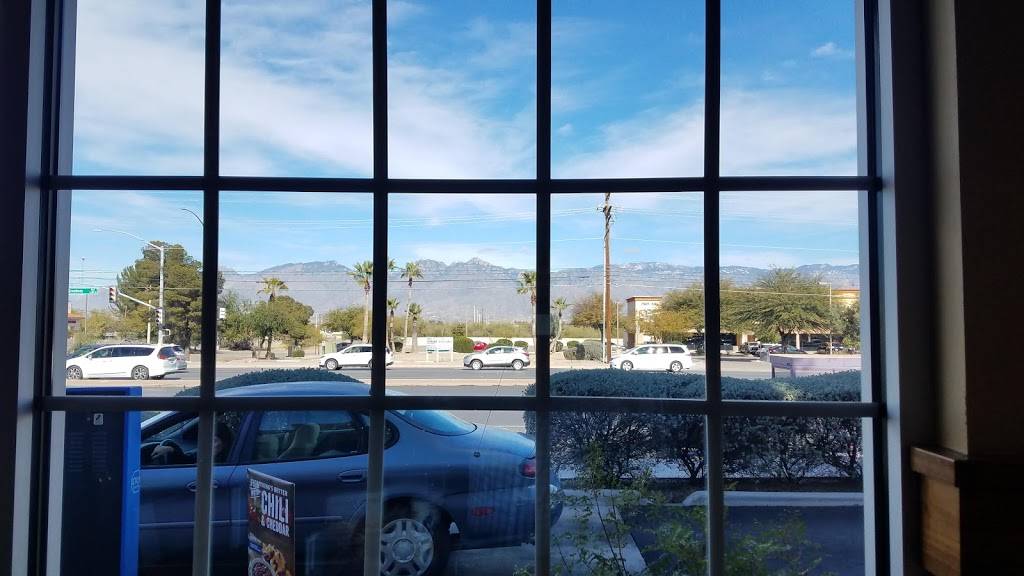 Culvers | restaurant | 40 S Broadway Pl, Tucson, AZ 85710, USA | 5207773213 OR +1 520-777-3213