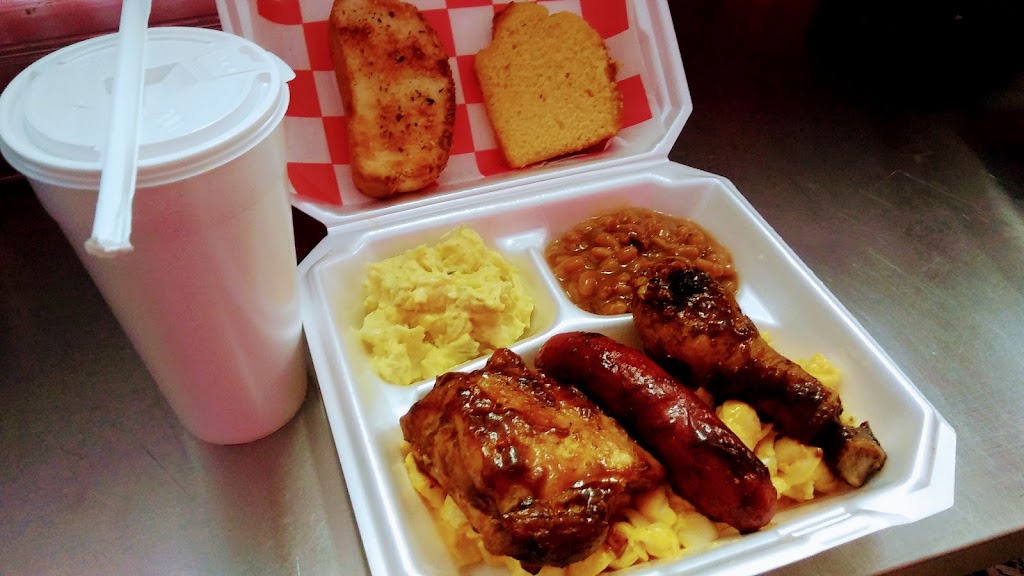 Phattys | restaurant | 14399 FM 3129, Queen City, TX 75572, USA | 4303339667 OR +1 430-333-9667