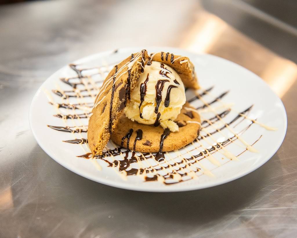 Highrail, Southern Eatery | restaurant | ​122 Main St, Thomson, GA 30824, USA | 7069865982 OR +1 706-986-5982