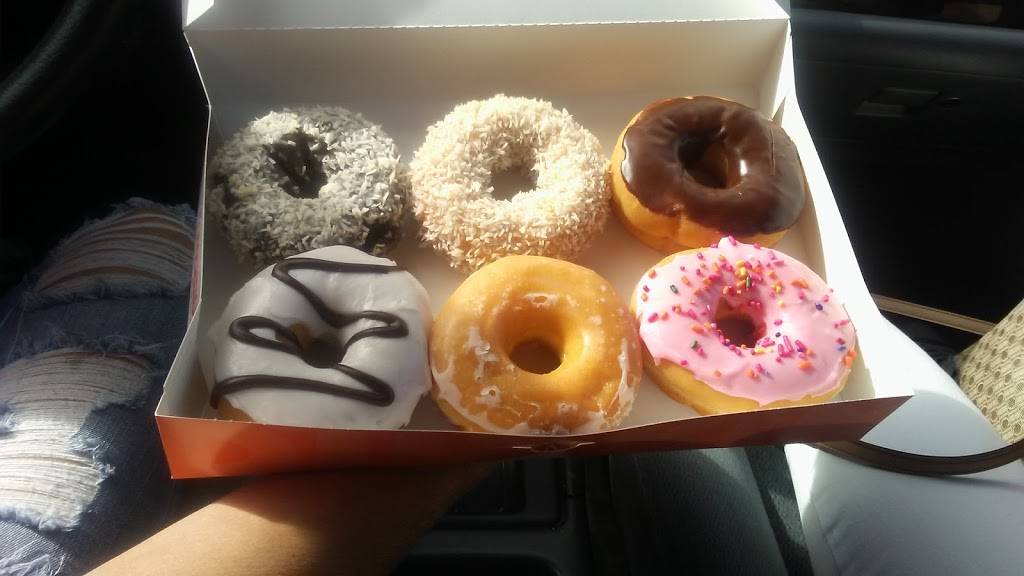 Dunkin Donuts | cafe | 5227 Ehrlich Rd, Tampa, FL 33624, USA | 8139683100 OR +1 813-968-3100