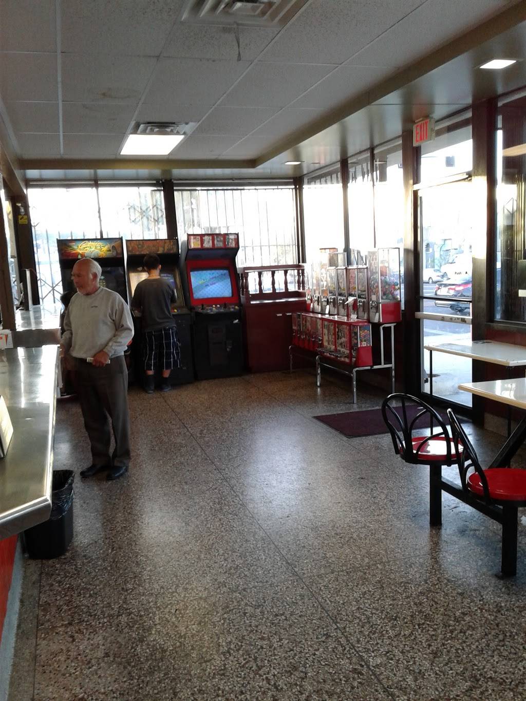 Jims Burgers | restaurant | 3040 Beverly Blvd, Los Angeles, CA 90057, USA | 2133843346 OR +1 213-384-3346