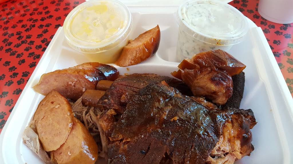 Hungry Bear BBQ #1 | restaurant | 2263 East Pkwy, Gatlinburg, TN 37738, USA | 8653258048 OR +1 865-325-8048