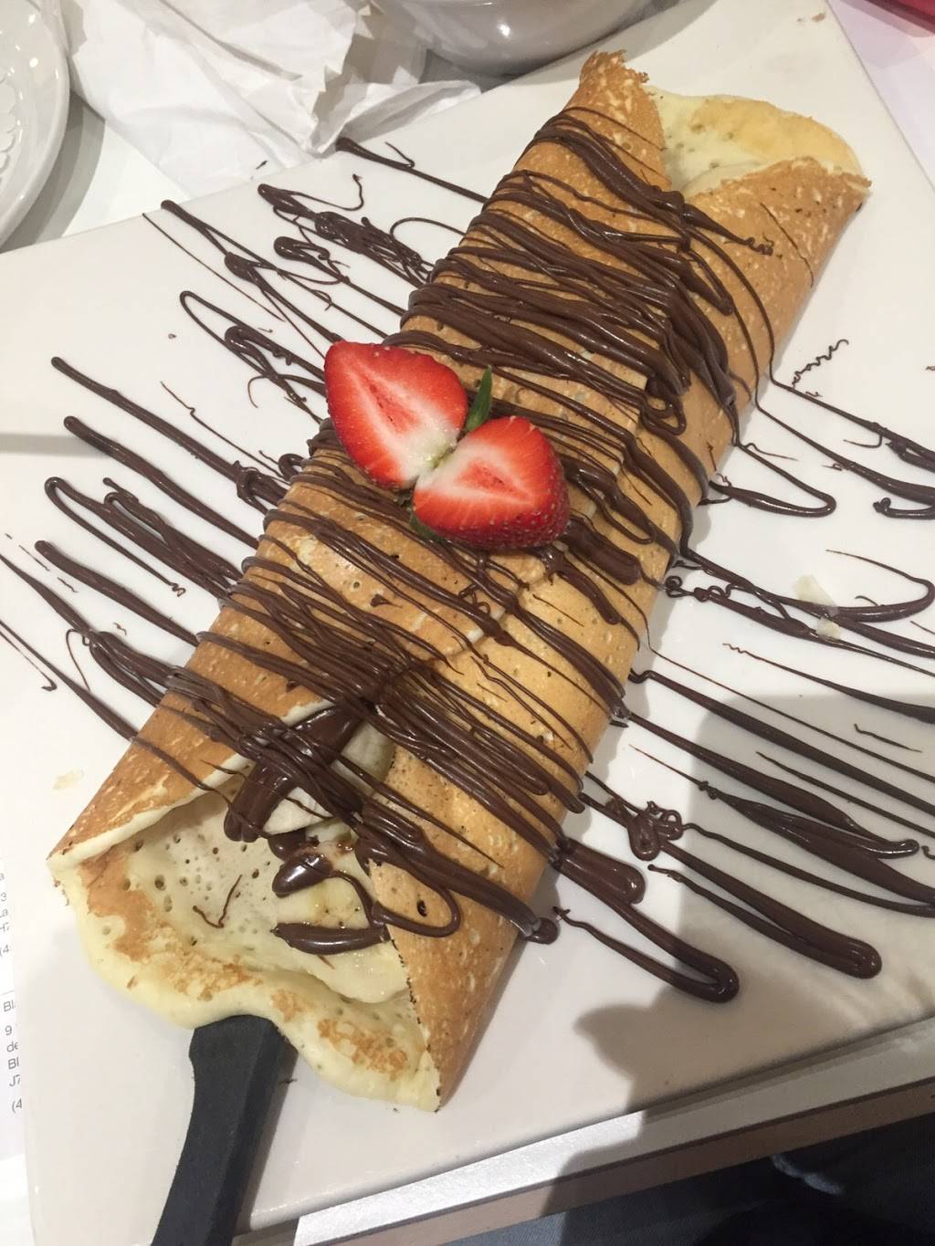 Allô Mon Coco | restaurant | 9197 Boulevard de lAcadie, Montréal, QC H4N 3K1, Canada | 5143816425 OR +1 514-381-6425