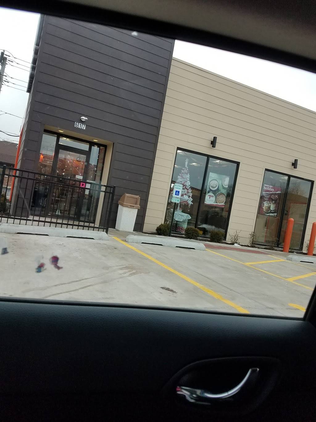 Dunkin | cafe | 617 Front St, McHenry, IL 60050, USA | 8153551839 OR +1 815-355-1839