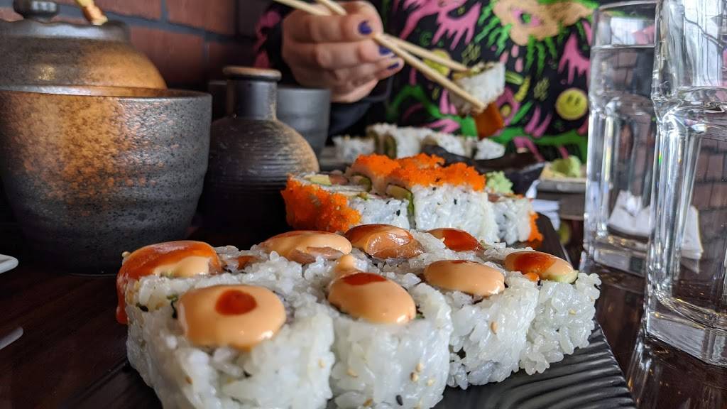 Sushi Siam | restaurant | 1729 W Kirby Ave, Champaign, IL 61821, USA | 2176071906 OR +1 217-607-1906