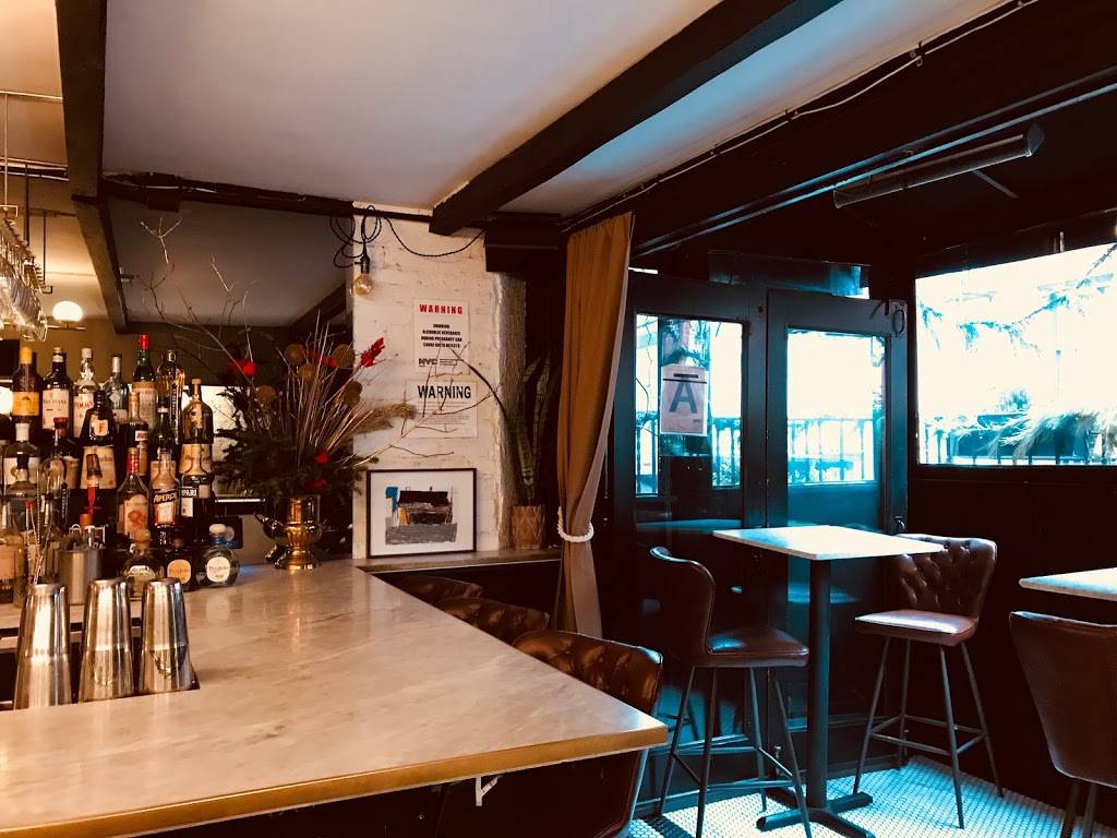 The Black Derby | restaurant | 310 West 4th Street, New York, NY 10014, USA | 6469129061 OR +1 646-912-9061