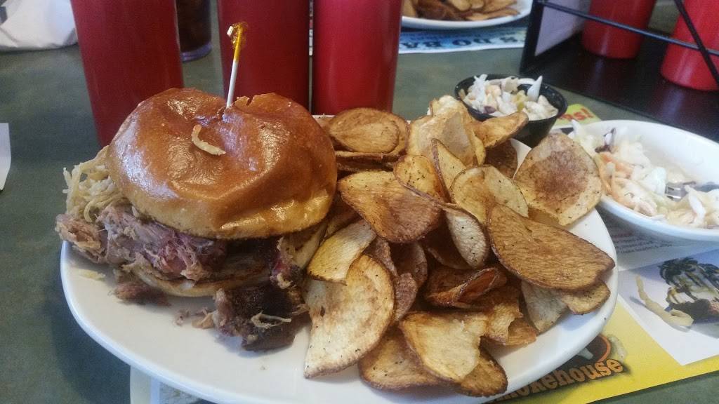 Finleys Grill & Smokehouse | restaurant | 4003, 1602 W Michigan Ave, Jackson, MI 49202, USA | 5177877440 OR +1 517-787-7440