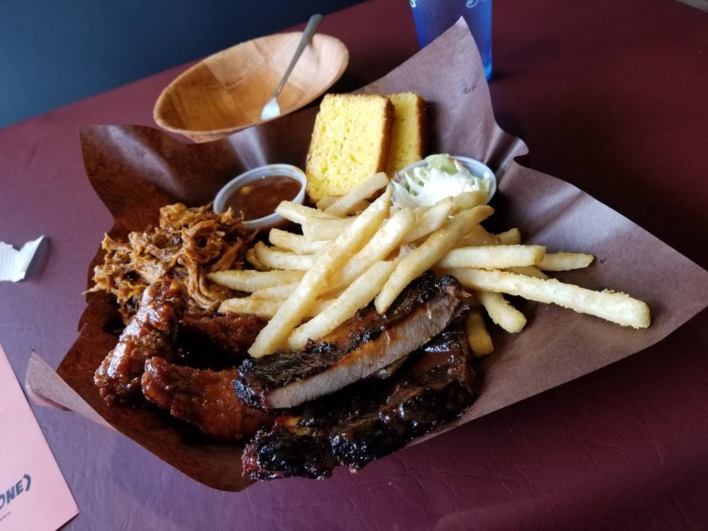 Big Bone BBQ and Wicked Wings | restaurant | 190 Minets Point Rd, Barrie, ON L4N 4C3, Canada | 7057332663 OR +1 705-733-2663
