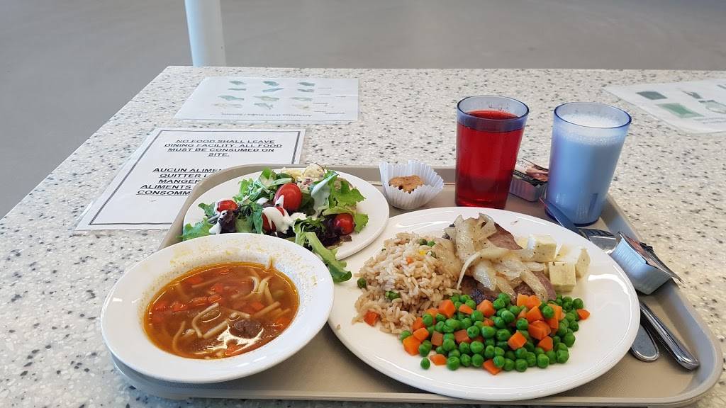 Curtiss Dining Hall | restaurant | 118 Rafah Crescent, Borden, ON L0M 1C0, Canada | 7054241200 OR +1 705-424-1200