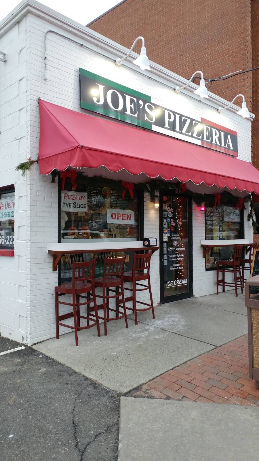 Joes Pizza | restaurant | 23 Locust Ave, New Canaan, CT 06840, USA | 2039662226 OR +1 203-966-2226