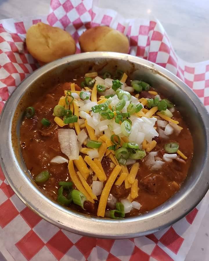 Ellie Lous Brews & BBQ | restaurant | 336 Moore Rd, Ocoee, FL 34761, USA | 4073479515 OR +1 407-347-9515