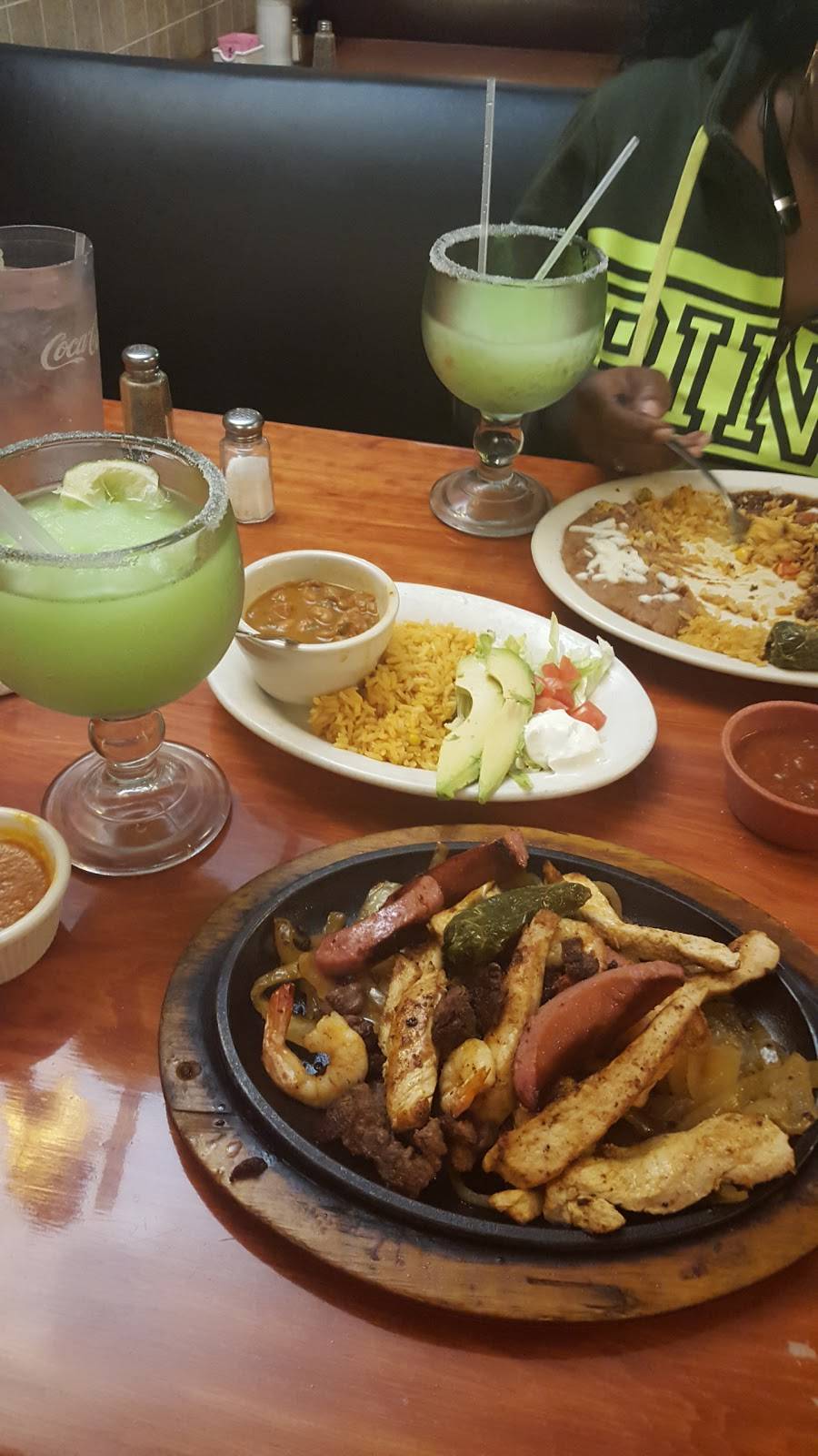 Rodriguez Mexican Grill | restaurant | 8009 Lake June Rd, Dallas, TX 75217, USA | 2143090212 OR +1 214-309-0212