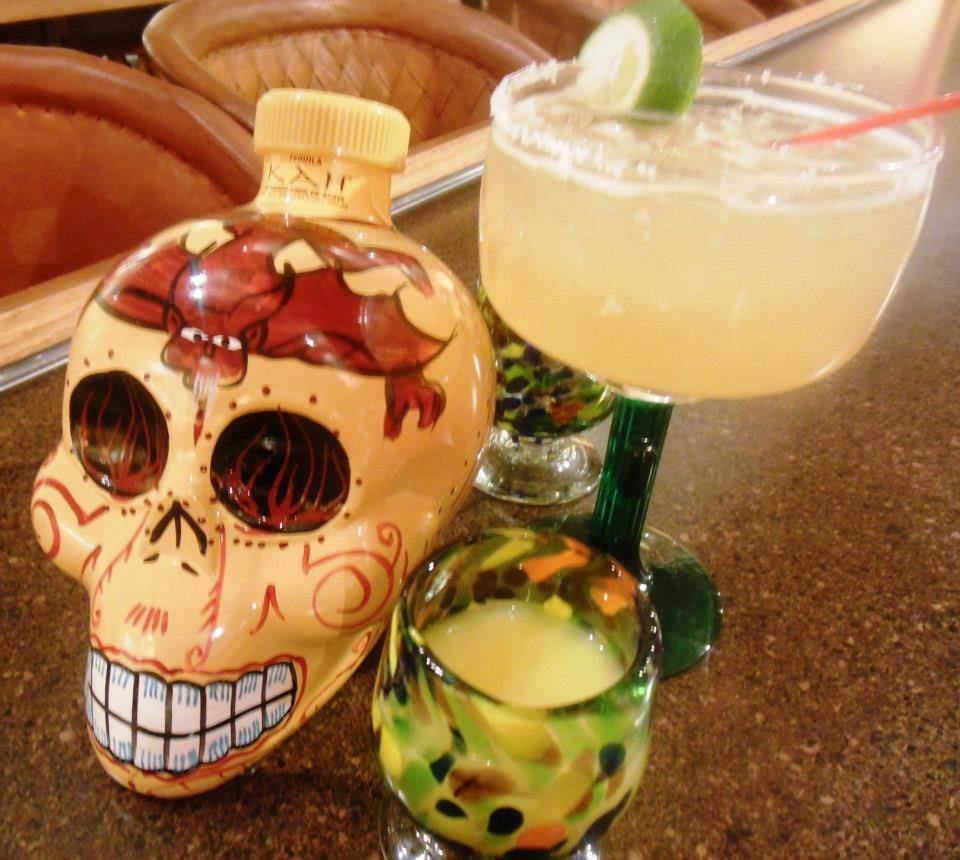 Mi Tierra | restaurant | 48 Russell St, Hadley, MA 01035, USA | 4135879820 OR +1 413-587-9820