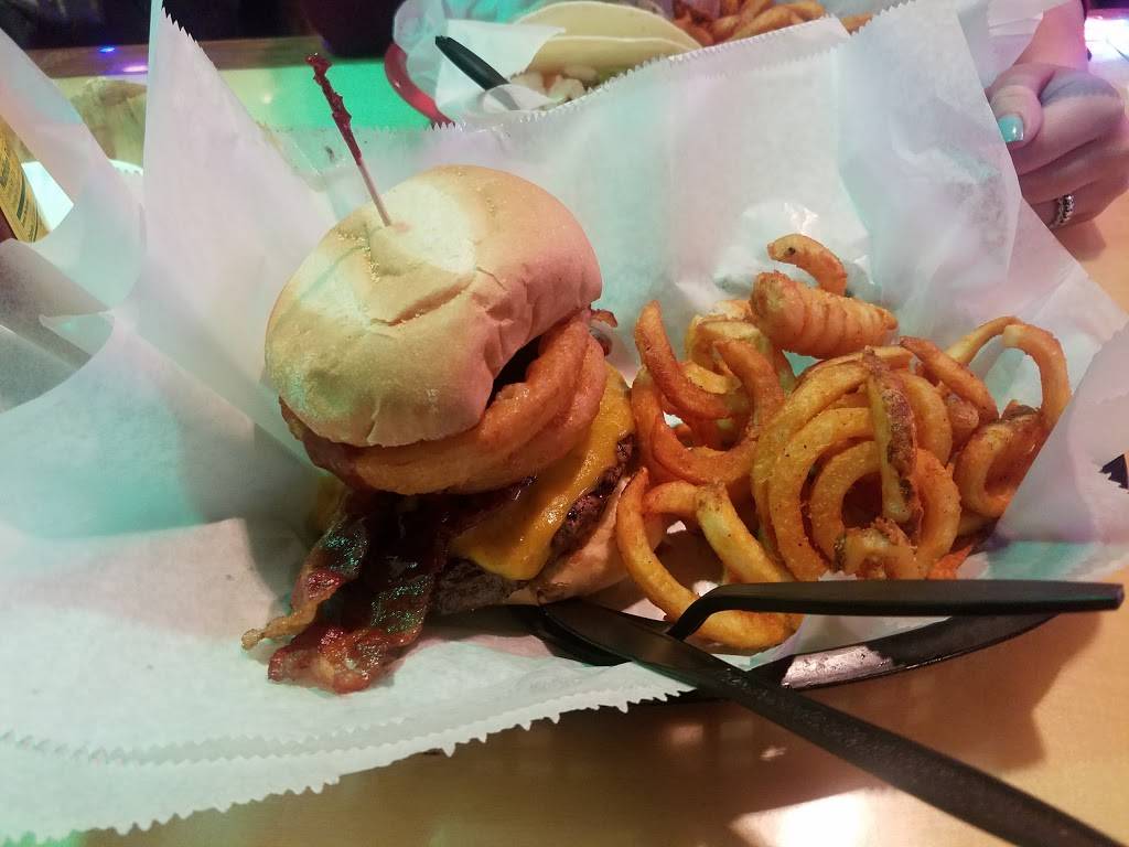 Wings Etc. | restaurant | 5899 Northwest Hwy Unit G, Crystal Lake, IL 60014, USA | 8154448180 OR +1 815-444-8180