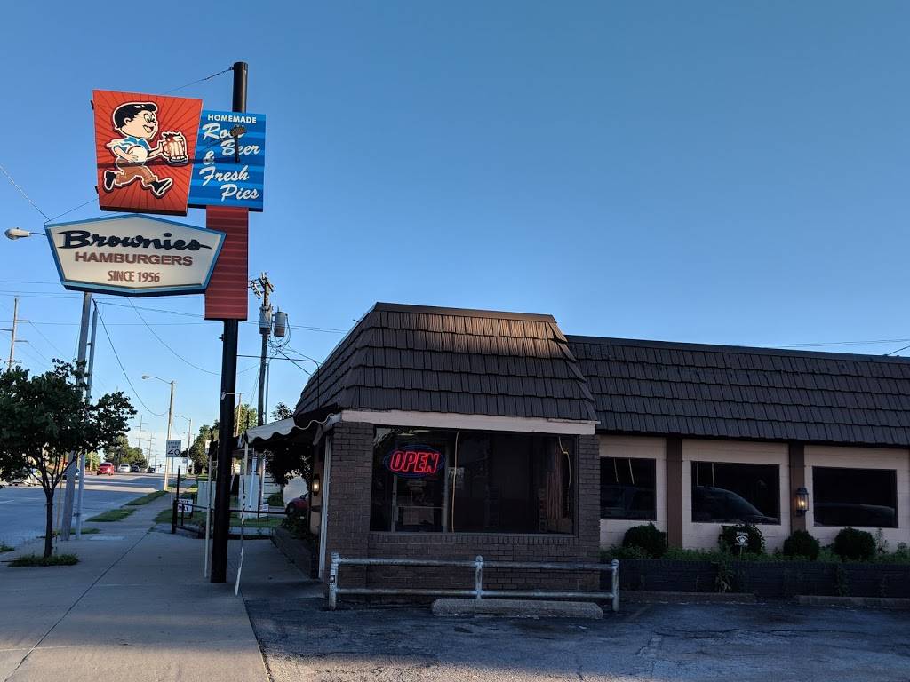 Brownies Hamburger Stand | restaurant | 2130 S Harvard Ave, Tulsa, OK 74114, USA | 9187440320 OR +1 918-744-0320