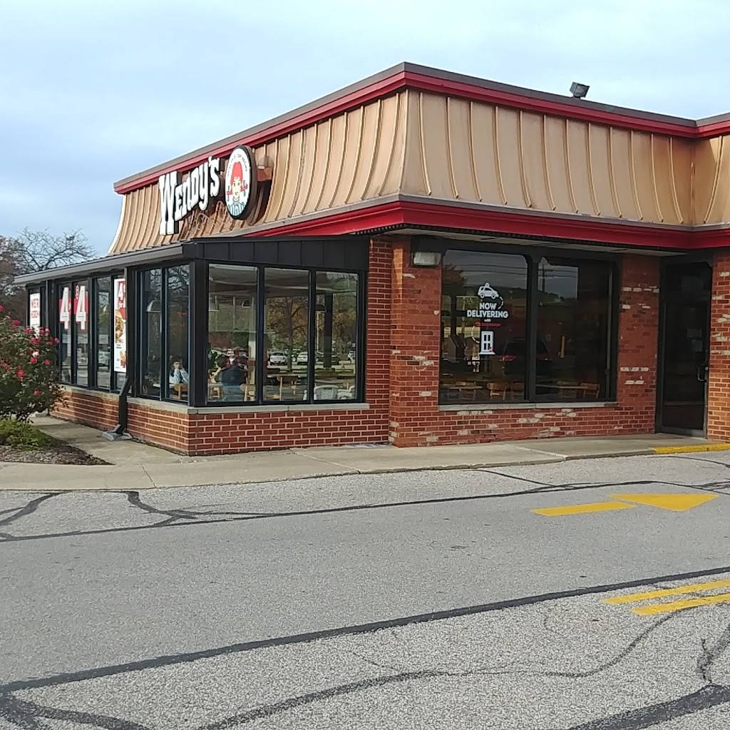 Wendys | restaurant | 15170 E, Bagley Rd, Middleburg Heights, OH 44130, USA | 4404996920 OR +1 440-499-6920