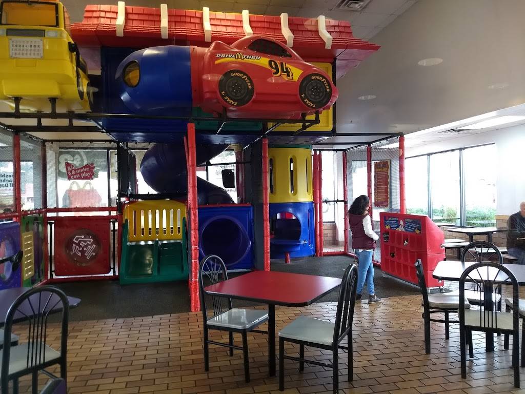 McDonalds | cafe | 5744 Nolensville Pike, Nashville, TN 37211, USA | 6153315795 OR +1 615-331-5795