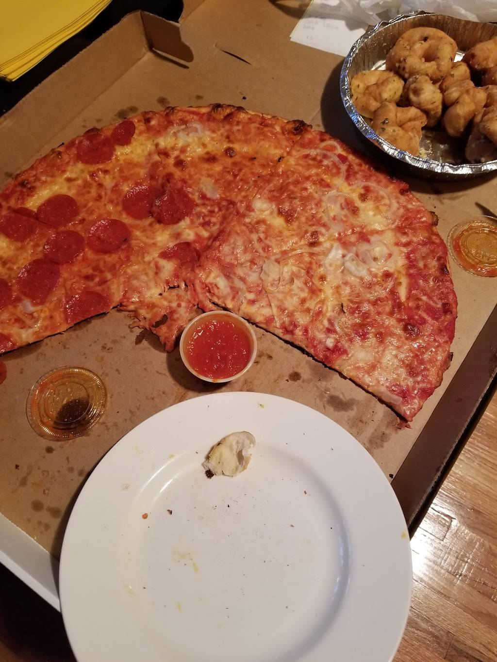 Padonnos Pizzeria | restaurant | 517 Chestnut St, Union, NJ 07083, USA | 9086868880 OR +1 908-686-8880