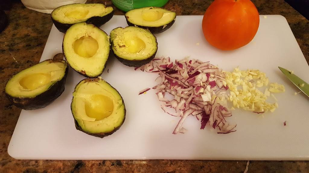 Millies Market | meal takeaway | 1452 D St NE, Washington, DC 20002, USA | 2028173142 OR +1 202-817-3142