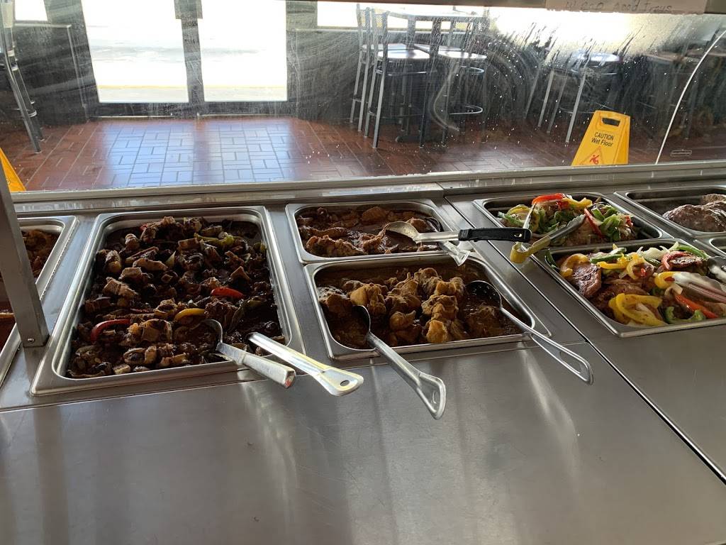 Louis Famous Foods | restaurant | 6471 NW 7th Ave #4308, Miami, FL 33150, USA | 7864016676 OR +1 786-401-6676