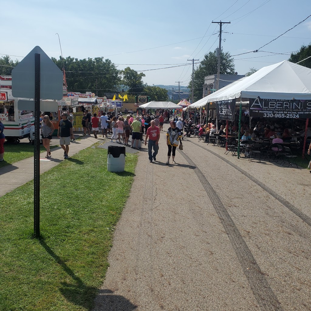 St Anthony Church | restaurant | 1155 Turin St, Youngstown, OH 44510, USA | 3307469577 OR +1 330-746-9577