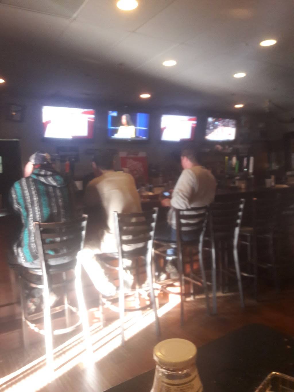 Buffalo Bills | restaurant | 650 Main St, Monroe, CT 06468, USA | 2034459672 OR +1 203-445-9672