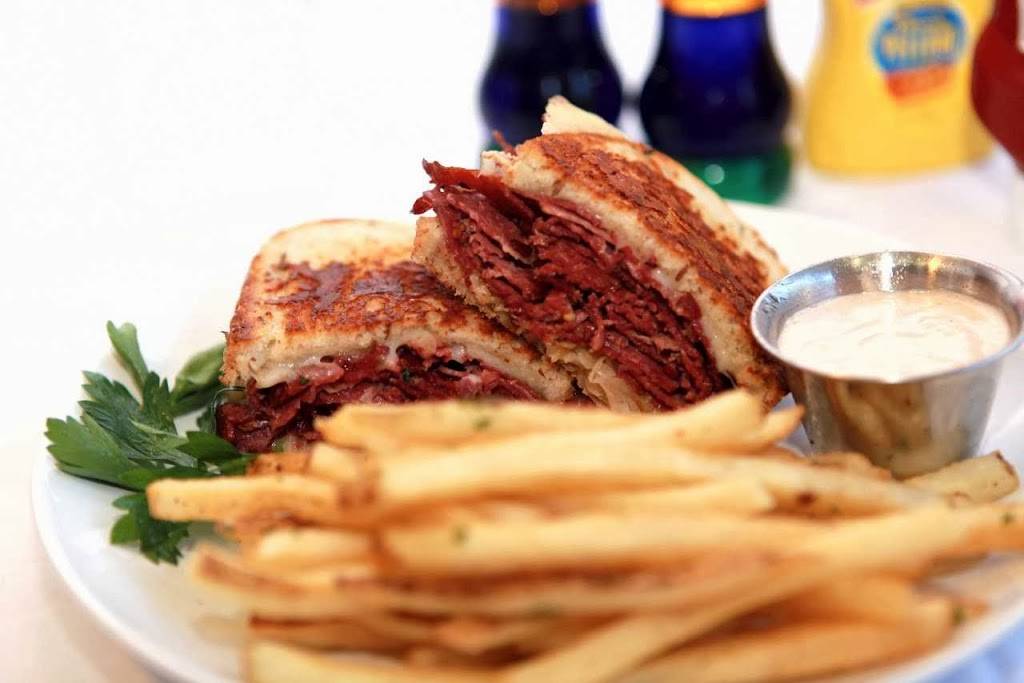 Brookfields Restaurant | restaurant | 1817 Taylor Road, (I-80 exit Atlantic/ Eureka), Roseville, CA 95661-3008, USA | 9167843399 OR +1 916-784-3399