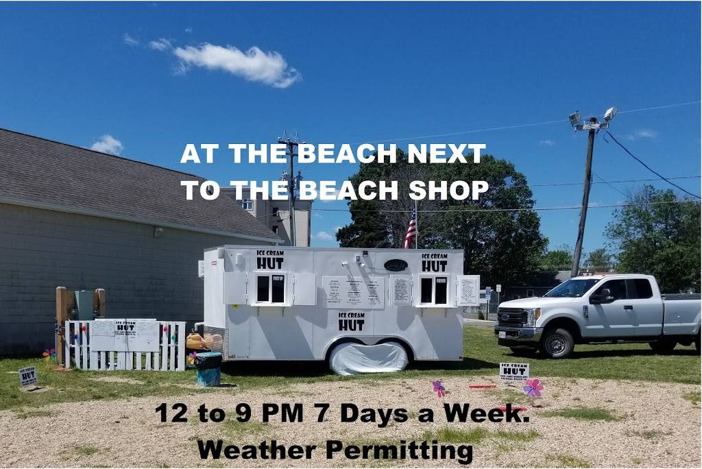 Ice Cream Hut | restaurant | 613 Colonial Avenue / and our 2nd location at the Beach next to the Beach shop, Colonial Beach, VA 22443, USA | 7039871564 OR +1 703-987-1564