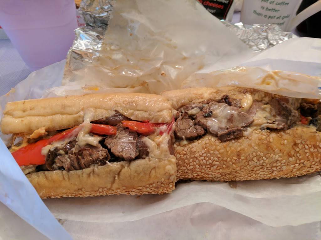 JD McGillicuddys | restaurant | 211 E 2nd St, Essington, PA 19029, USA | 6105219860 OR +1 610-521-9860