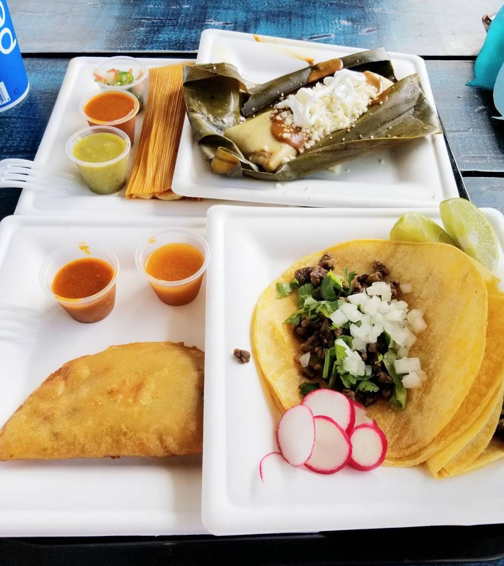 Mamas Tamales | restaurant | 616 W 9th St, Lawrence, KS 66044, USA | 7854247565 OR +1 785-424-7565