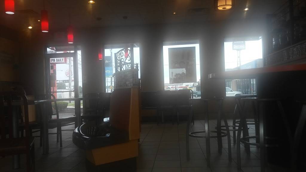 Popeyes Louisiana Kitchen | restaurant | 2743 S Front St, Philadelphia, PA 19148, USA | 2676871302 OR +1 267-687-1302