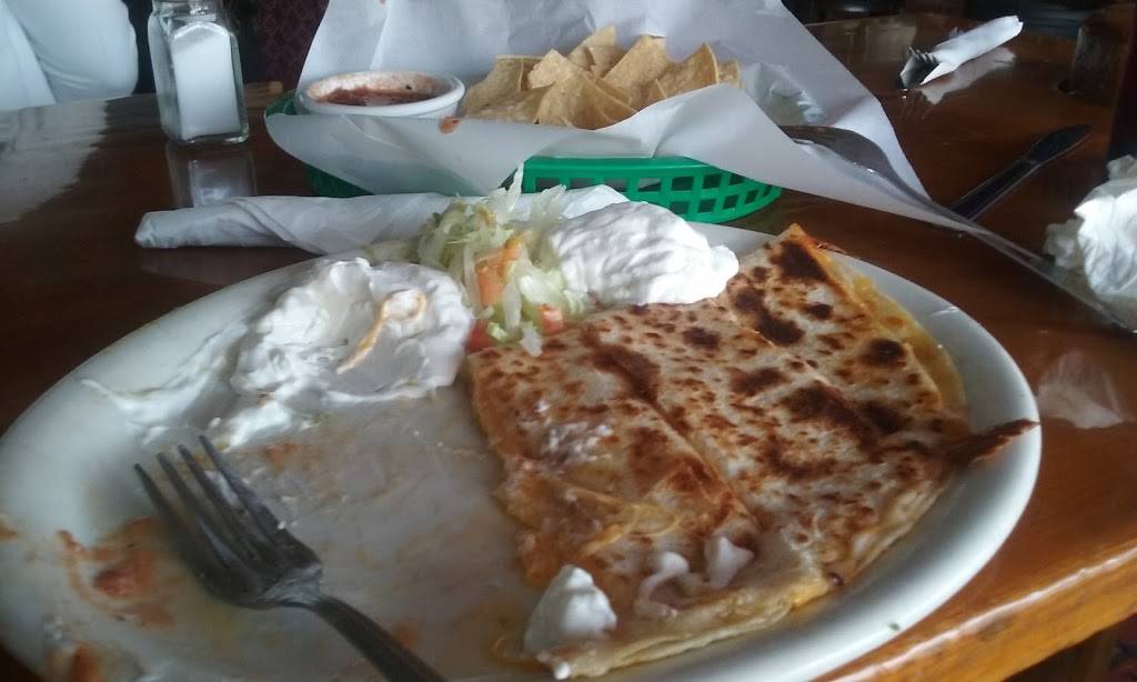 COCORENOS | restaurant | 3400 E Broadway, Long Beach, CA 90803, USA | 5624389381 OR +1 562-438-9381