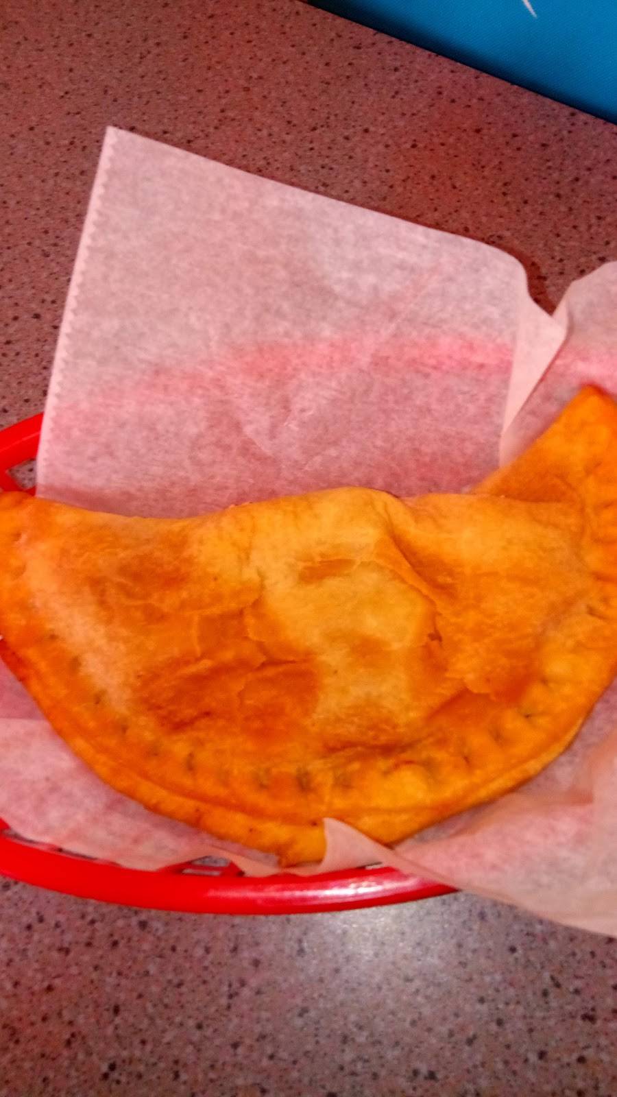 Dempanadas | restaurant | 112 Union St, Lynn, MA 01902, USA | 7812156117 OR +1 781-215-6117