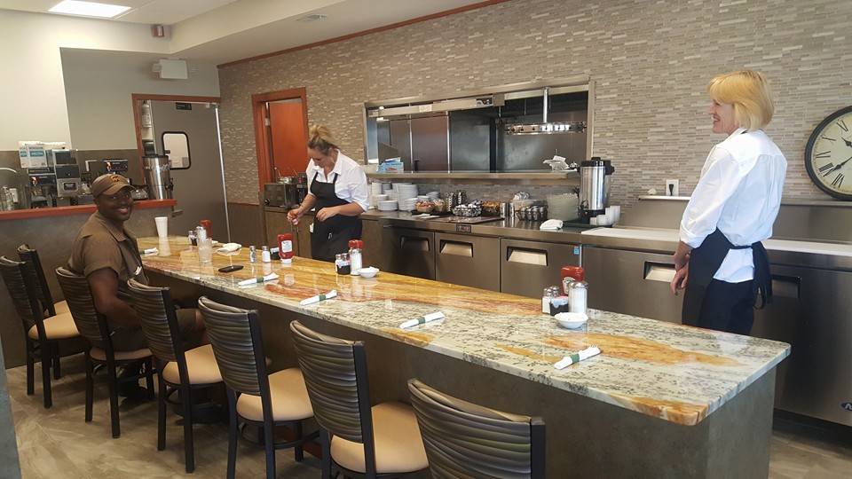 SkyWay Restaurant | restaurant | 13175 Middlebelt Rd, Romulus, MI 48174, USA | 7349412777 OR +1 734-941-2777