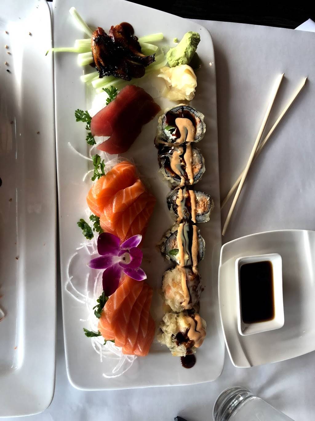 Fontana Sushi | meal takeaway | 8601 W Cross Dr, Littleton, CO 80123, USA | 3039336788 OR +1 303-933-6788