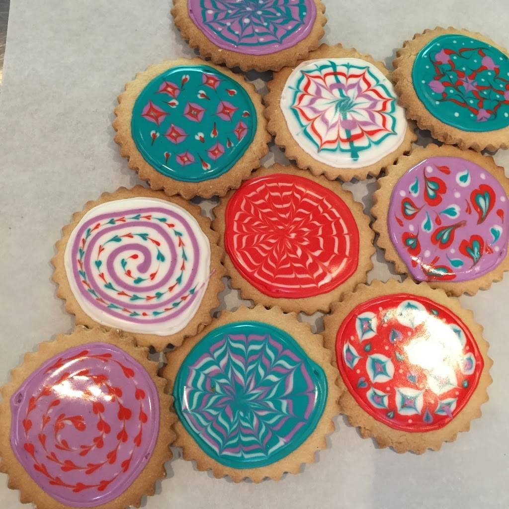 Suzie’s Gluten Free Kitchen | bakery | 7 Ontario St, Grimsby, ON L3M 3G8, Canada | 2892357501 OR +1 289-235-7501